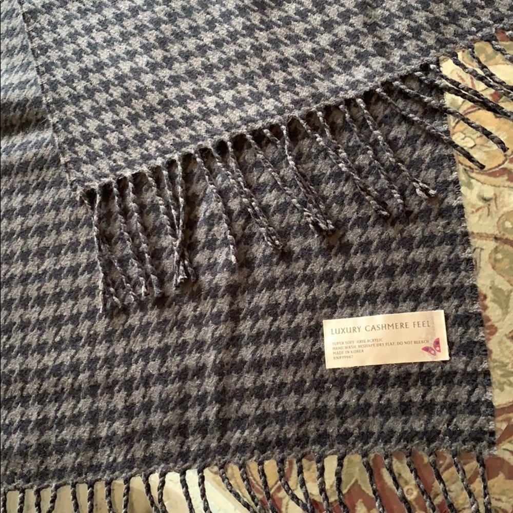 Vintage Soft Acrylic Scarf